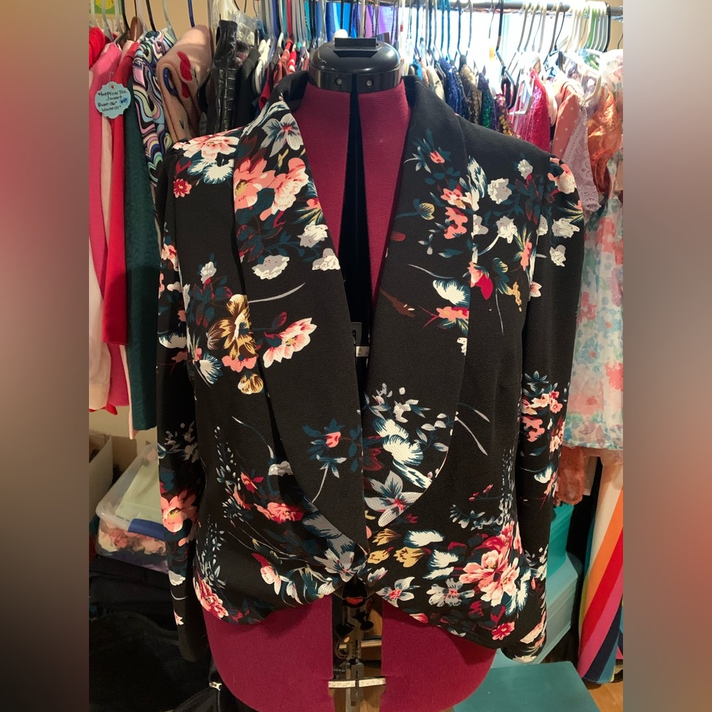 Black Floral Shawl Collar Blazer